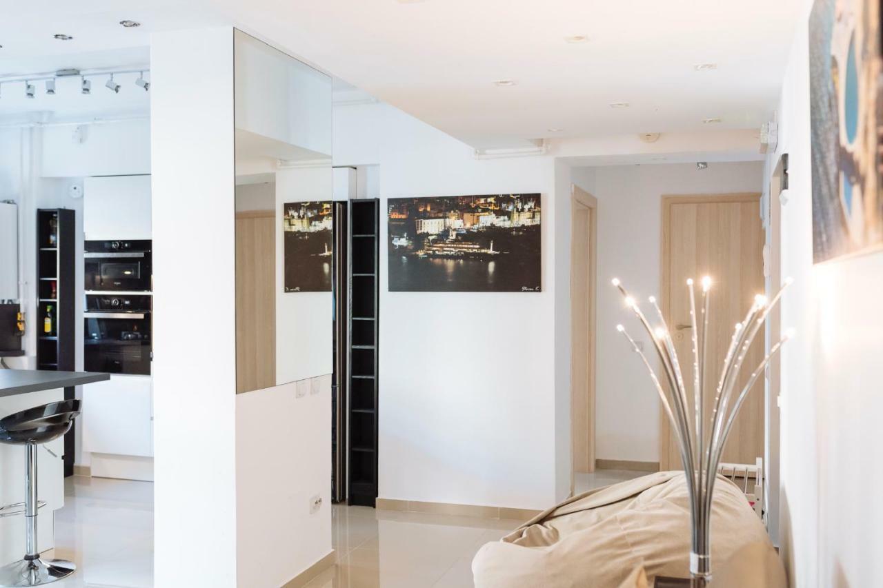 Tres Chic Double Sized Apartment Bucharest Luaran gambar